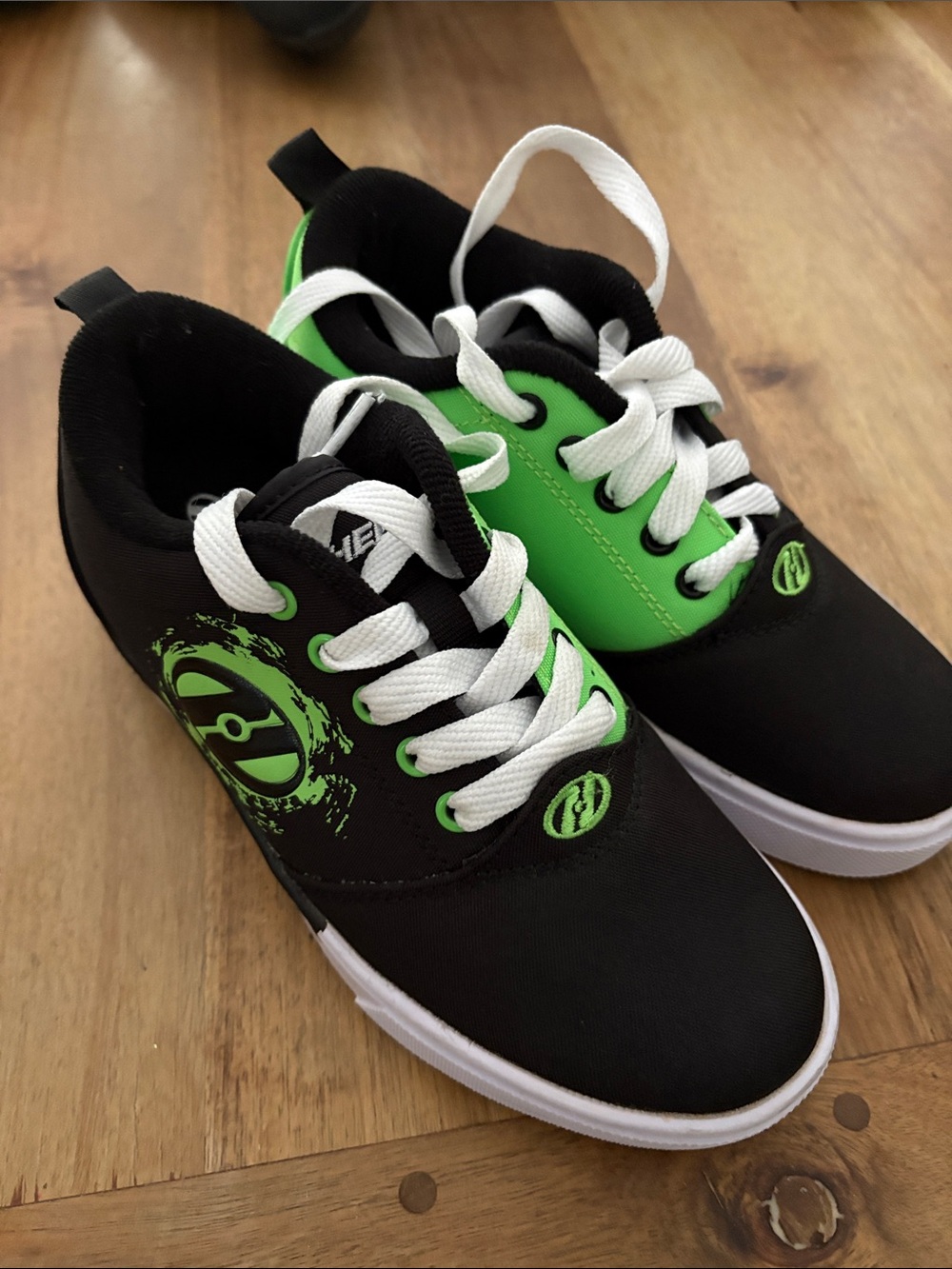 Kids Black & Green Wheelie-Style Sneakers with White Laces